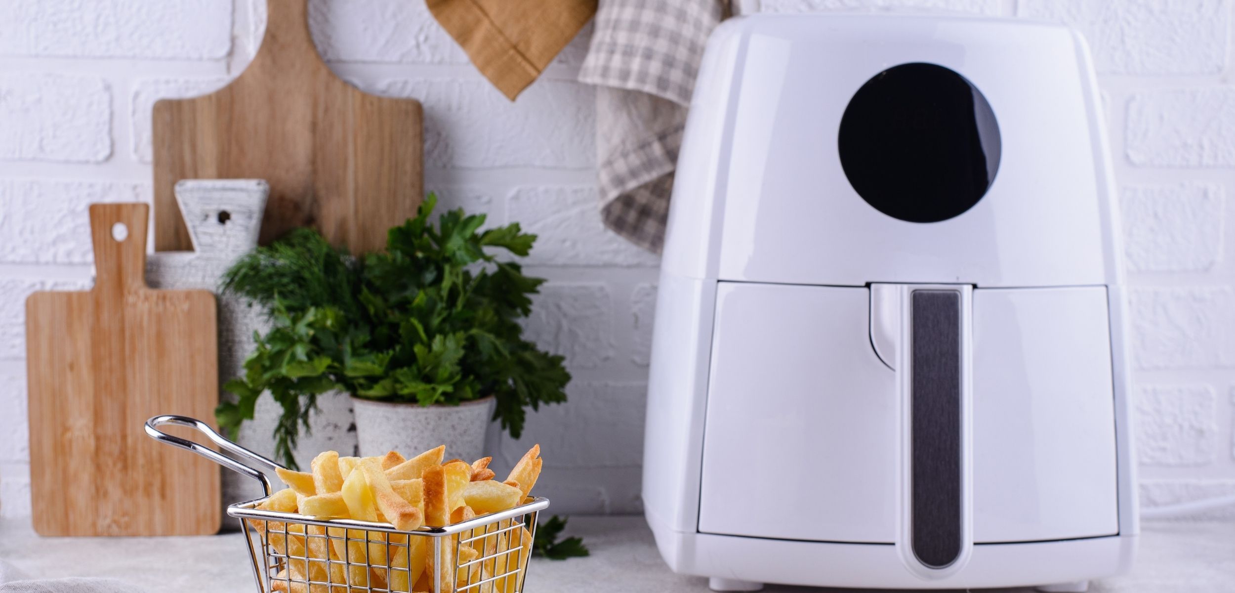 Qué es más saludable y económico: cocinar con freidora de aire o en el horno?  - BBC News Mundo
